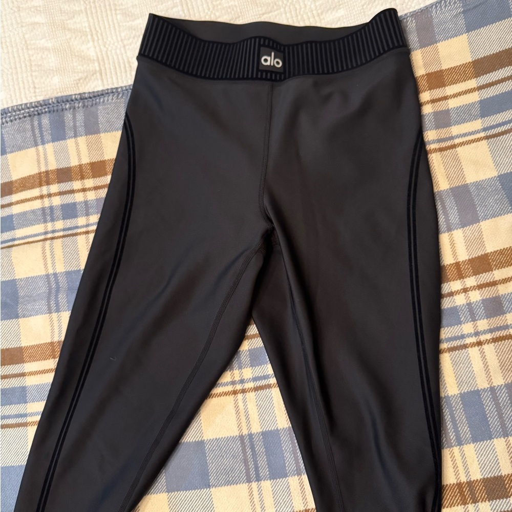 ALO Yoga black Leggings